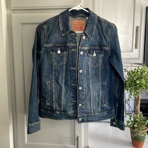 Levi’s Denim Jean Trucker Jacket Medium Wash XS EUC